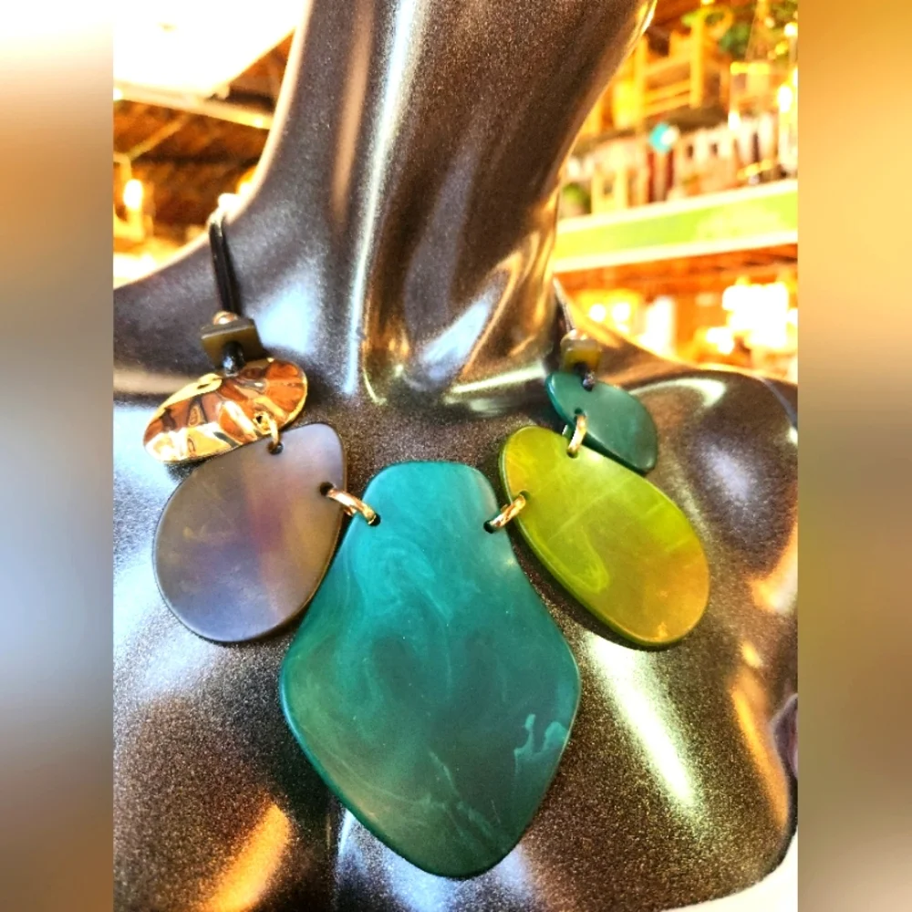 Green, Olive and Goldtone Statement Necklace with Earrings Set - Picture 8 of 15